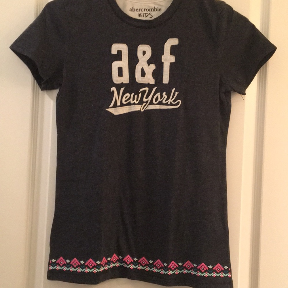 Girl’s shirt